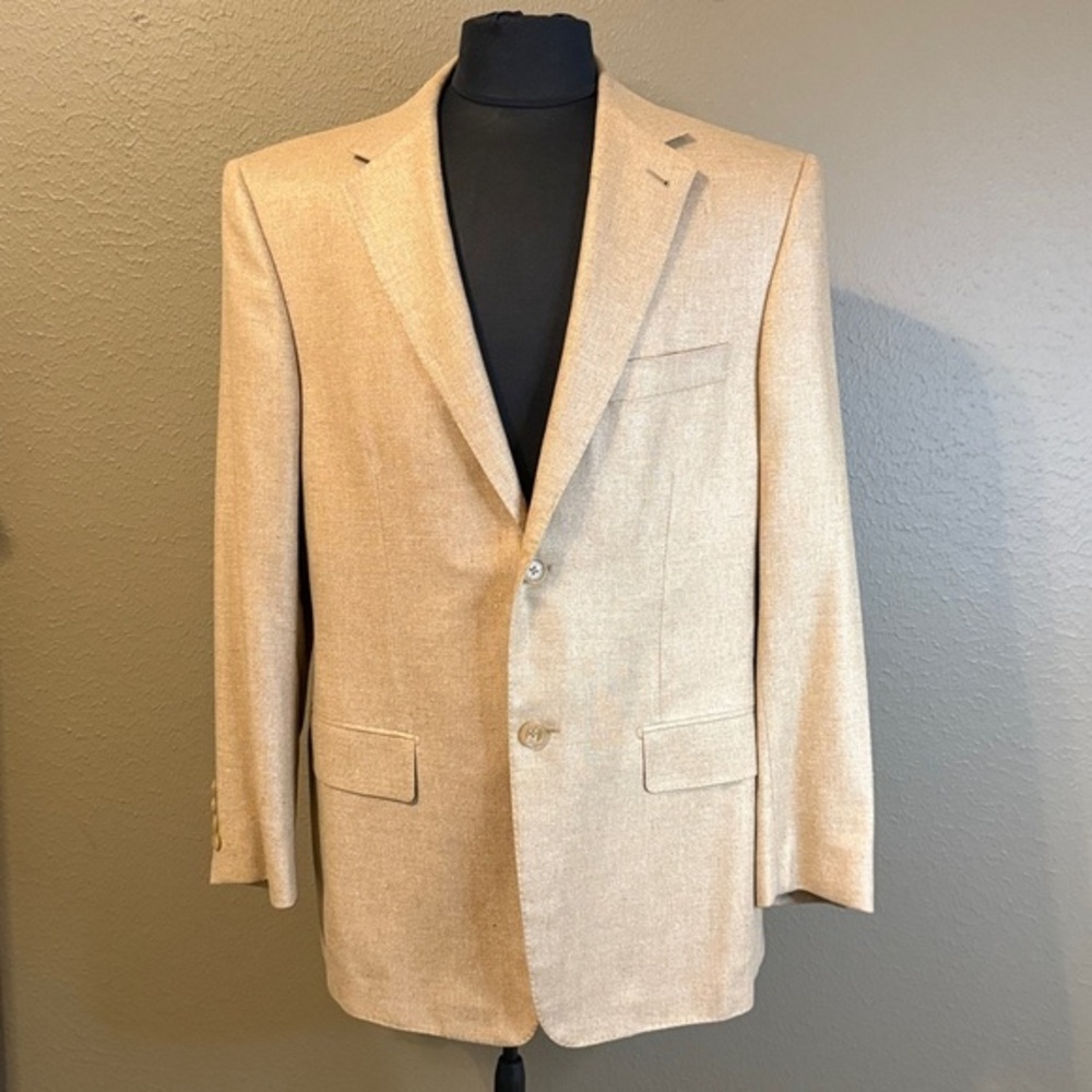 Jhane Barnes Men’s Tan Suit Jacket